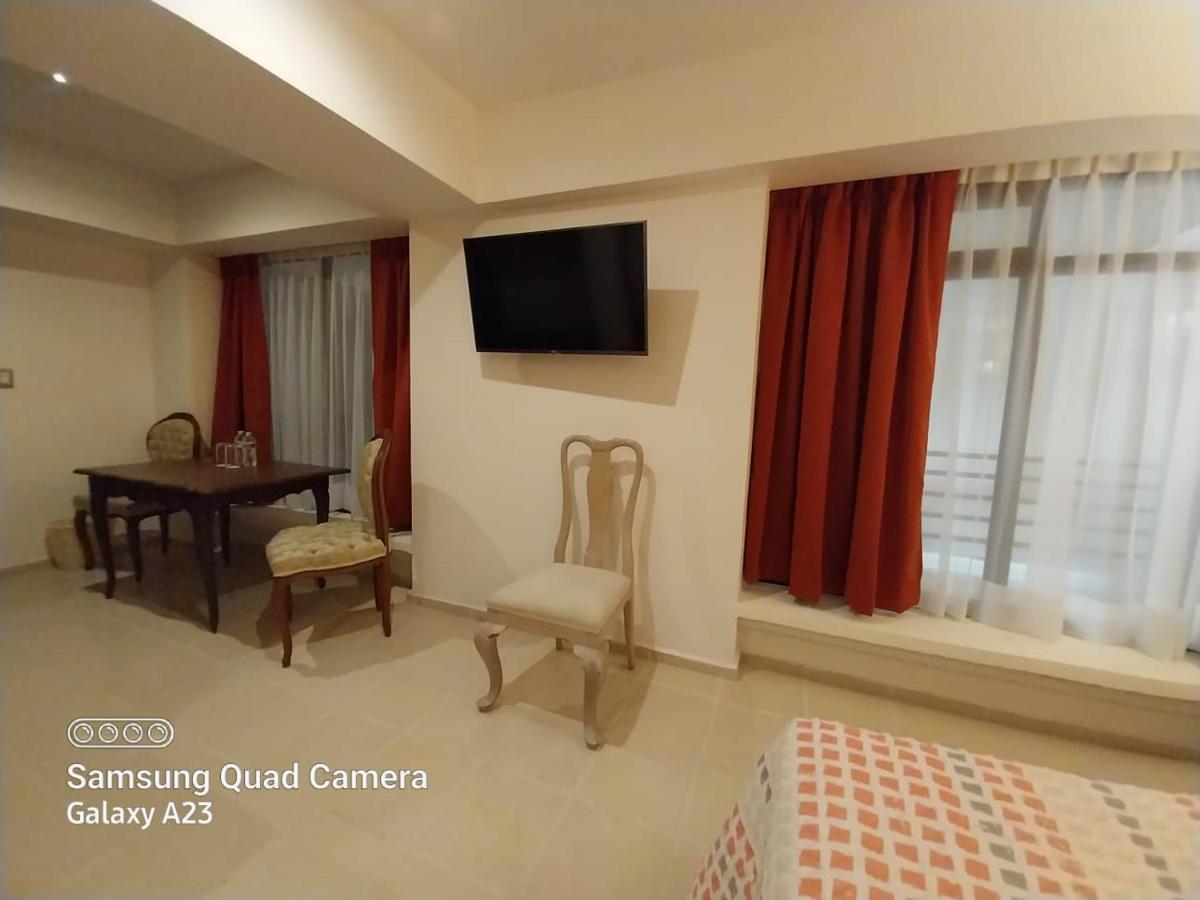 Imperial Hotel 4*
